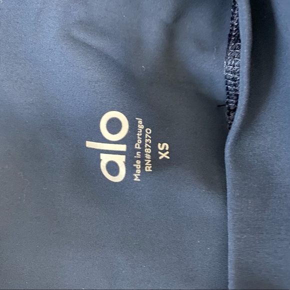 Alo Warrior Leggings - Picture 6 of 8